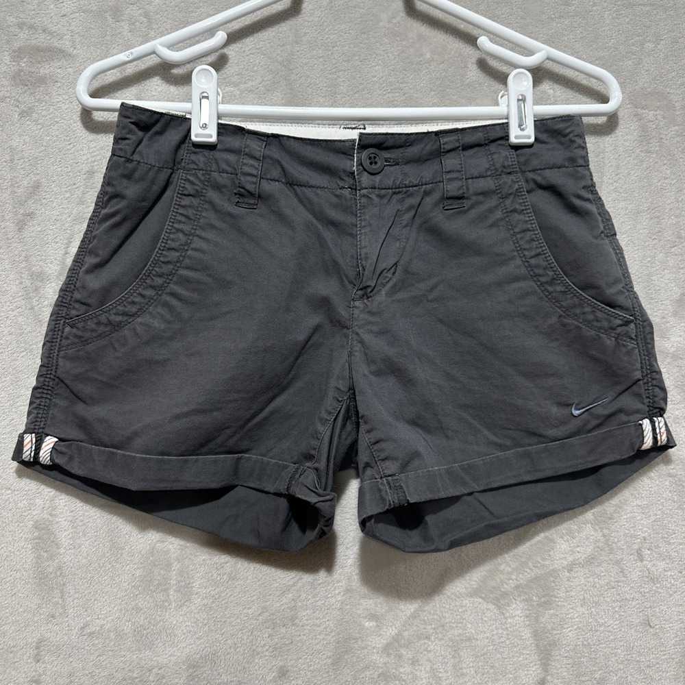 Nike The Athletic Dept. Shorts Women's 2 Gray Cuffed Active Pockets Logo Hiking